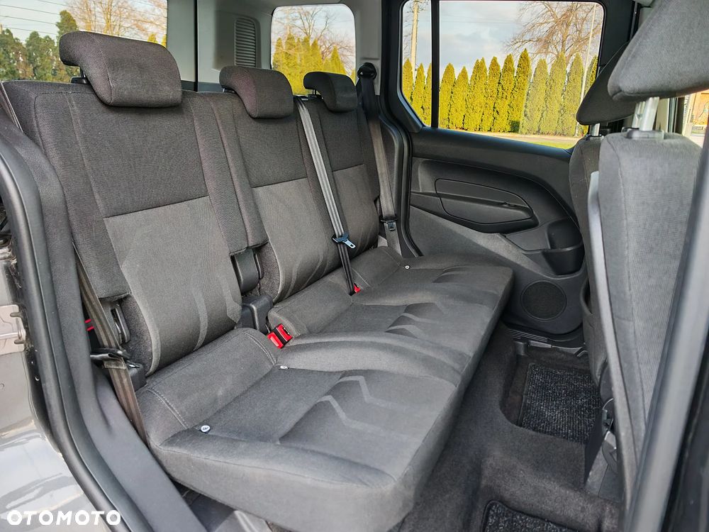 Ford Tourneo Connect 1.5 TDCi Start-Stop Titanium - 16