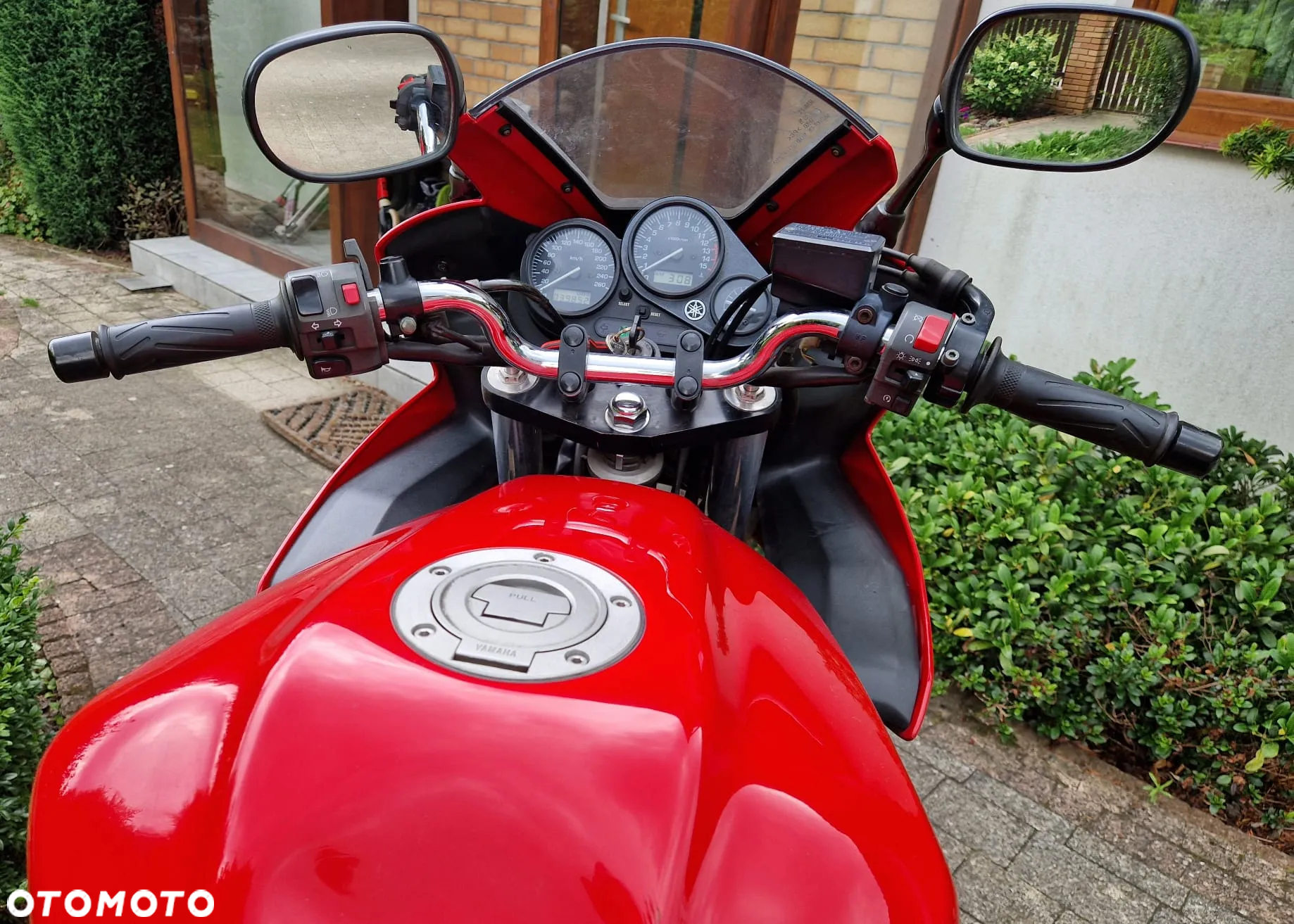 Yamaha FZ6 - 5