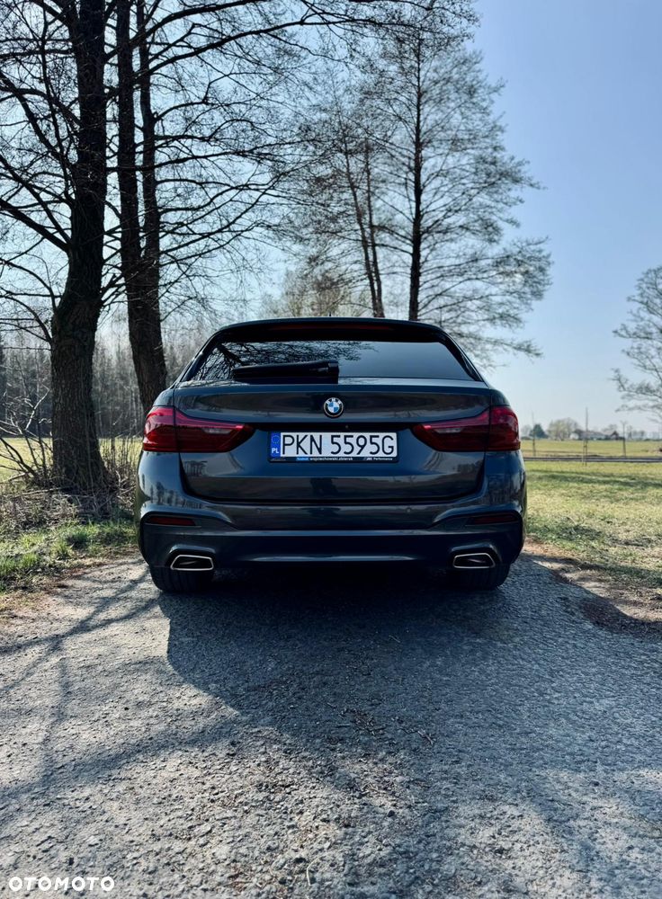 BMW Seria 5 520d M Sport - 10