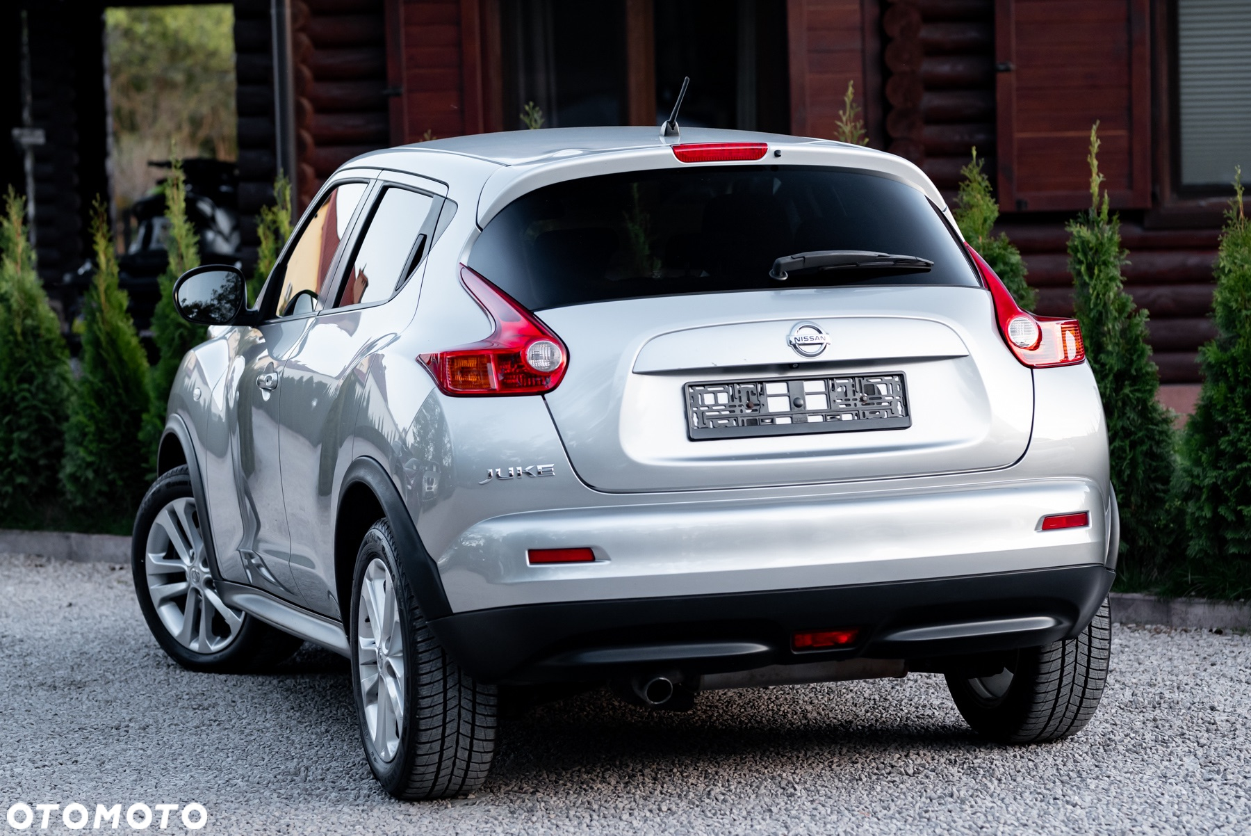 Nissan Juke 1.6 T Tekna 4x4 - 9