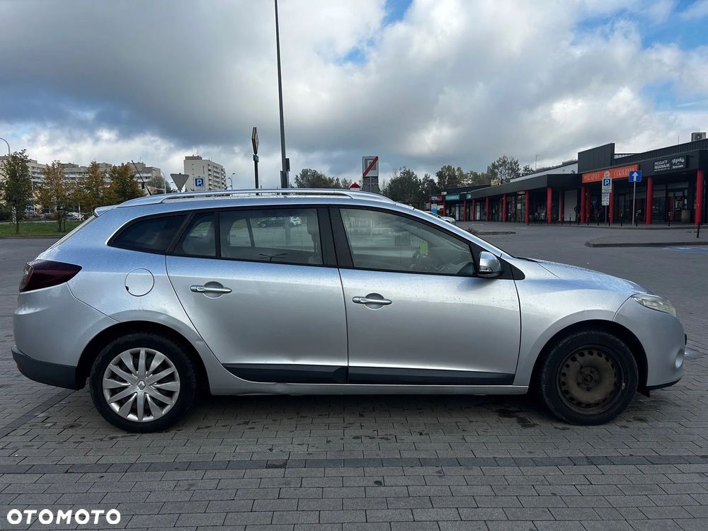 Renault Megane 2010 photo 4
