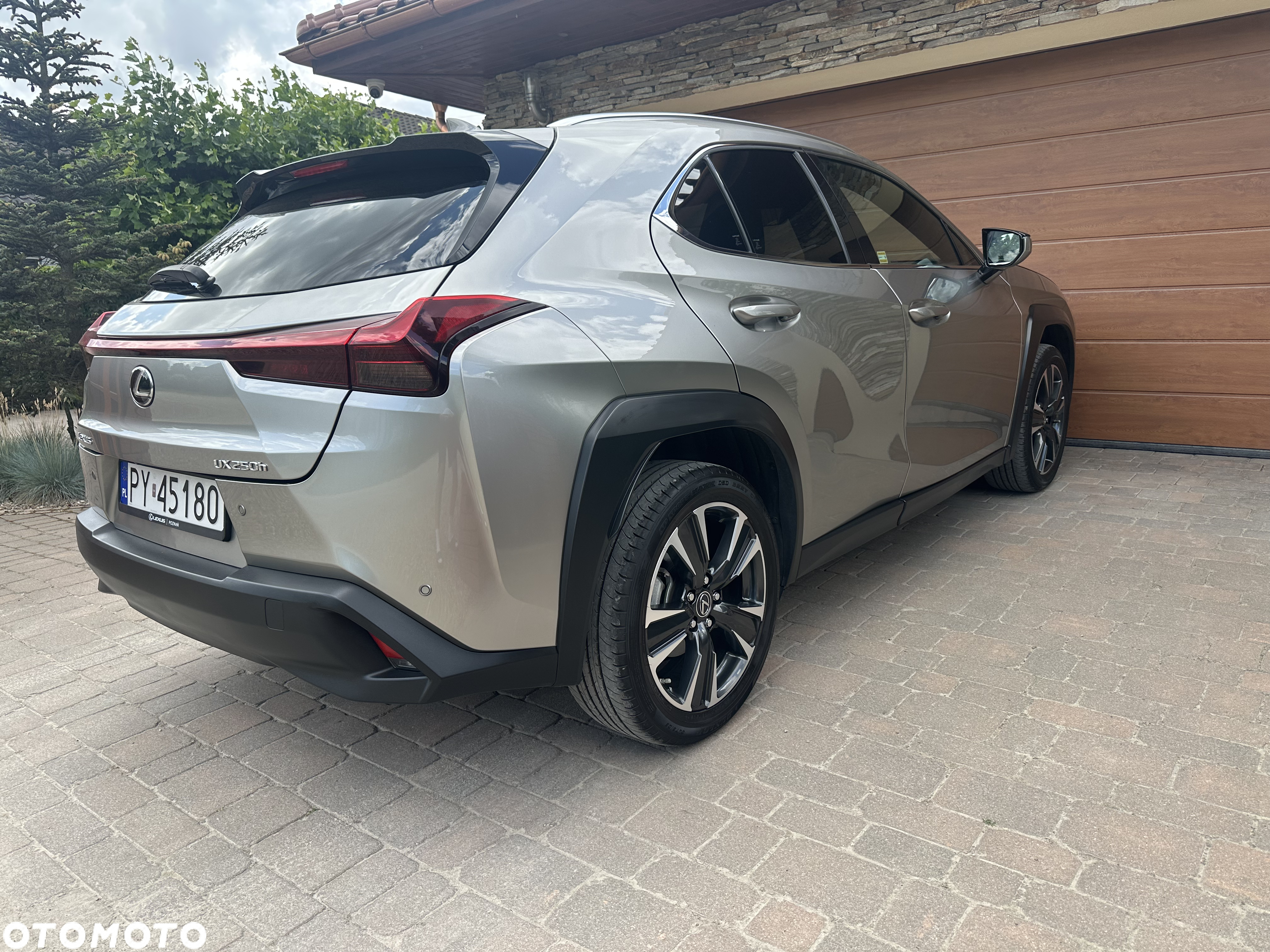Lexus UX 200 GPF Business Edition 2WD - 4