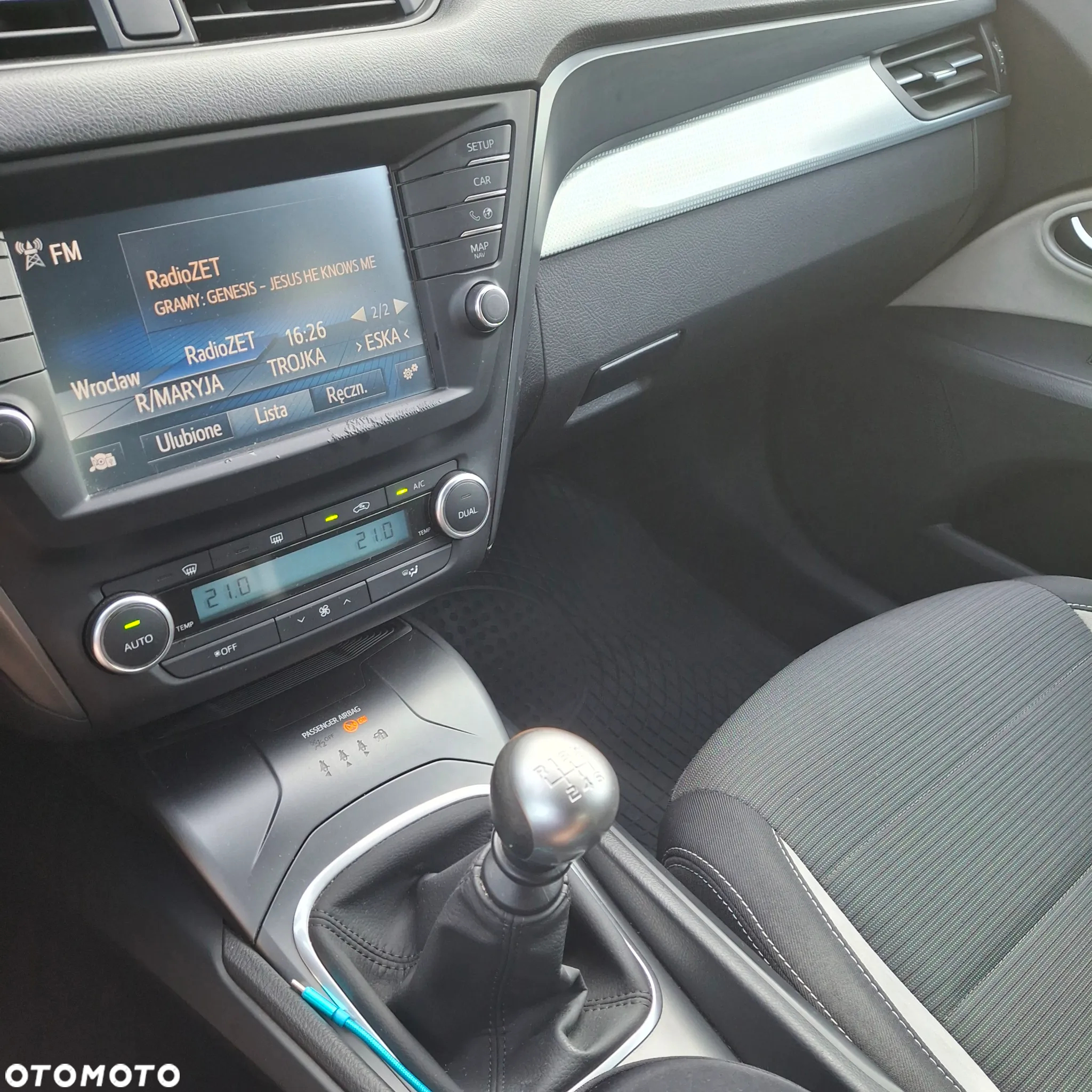 Toyota Avensis 1.8 Premium - 23