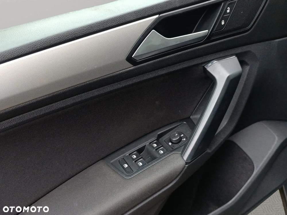 Volkswagen Tiguan 1.5 TSI EVO Comfortline - 10