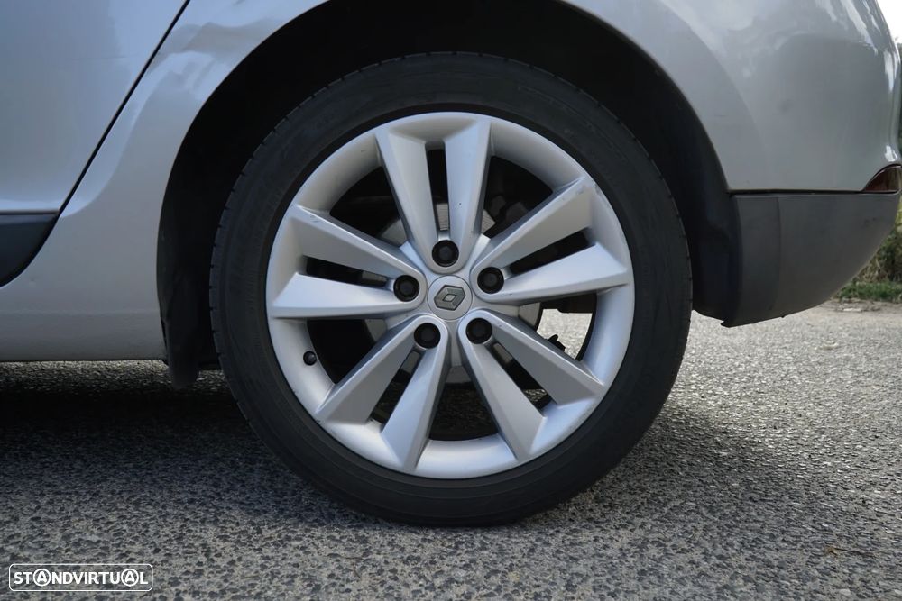 Renault Mégane 1.5 dCi Dynamique - 6