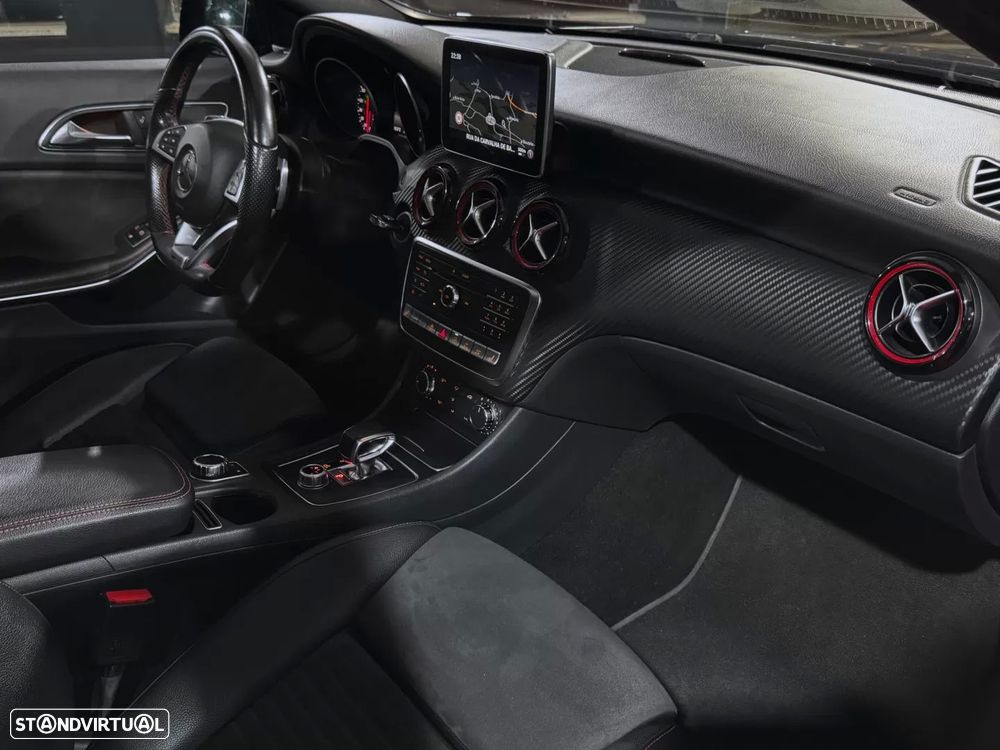 Mercedes-Benz A 45 AMG 4-Matic - 11