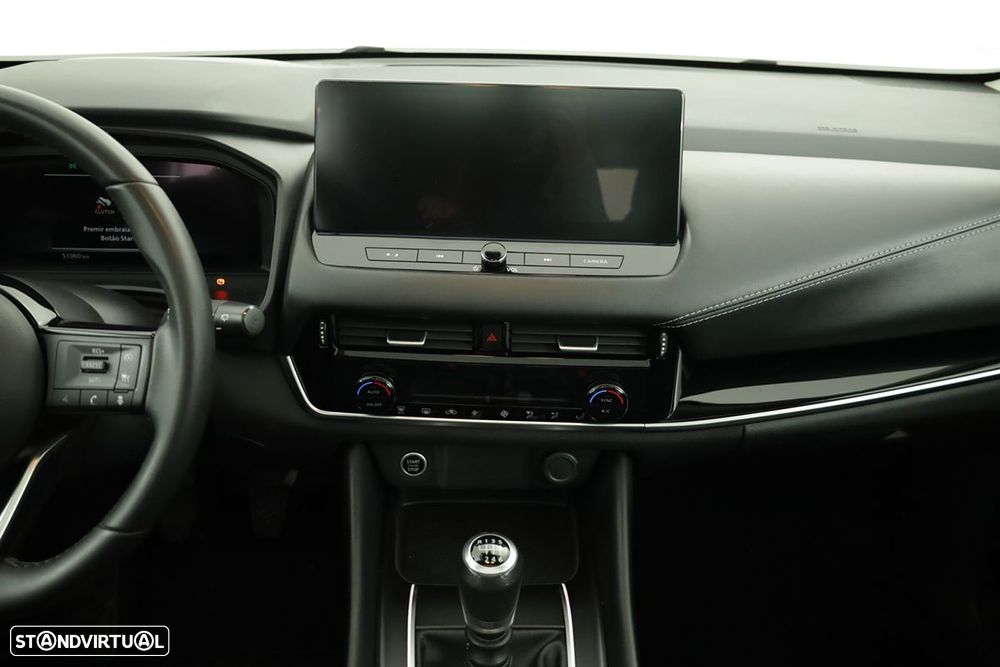 Nissan Qashqai 1.3 DIG-T N-Connecta LED - 17