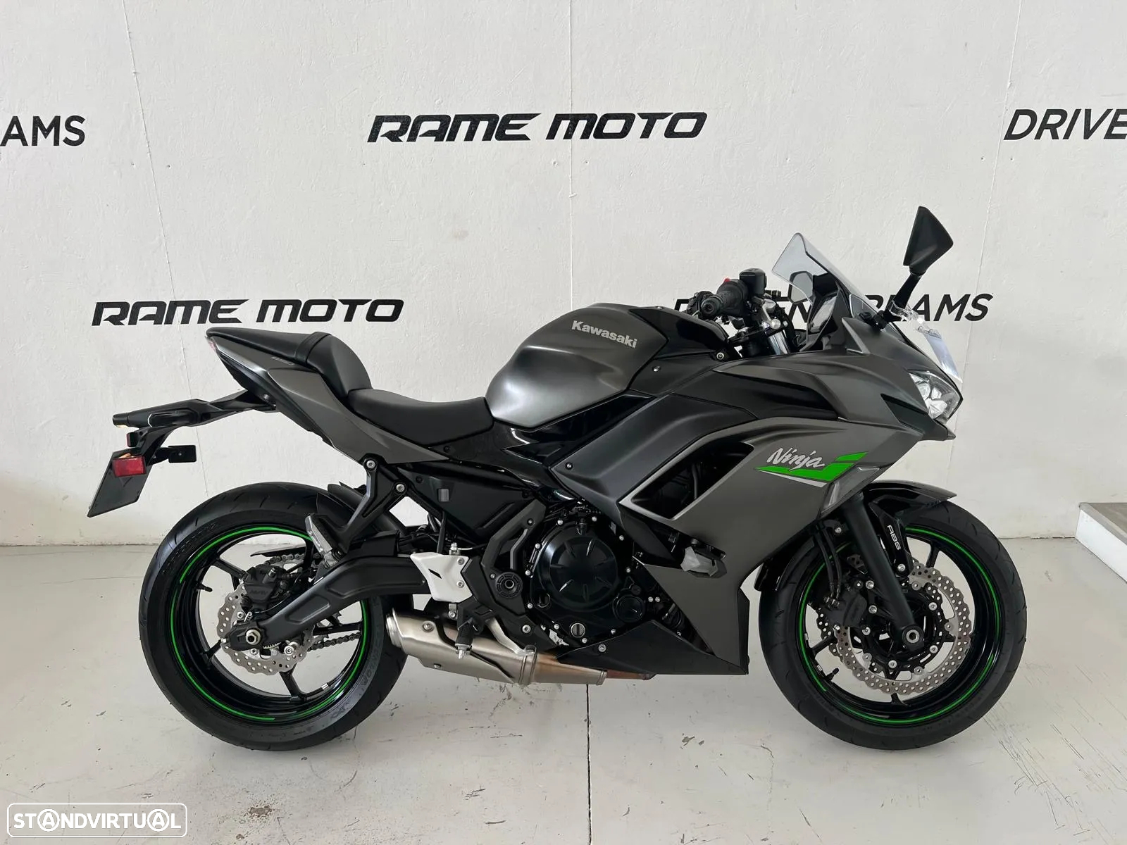Kawasaki Ninja 650 - 4