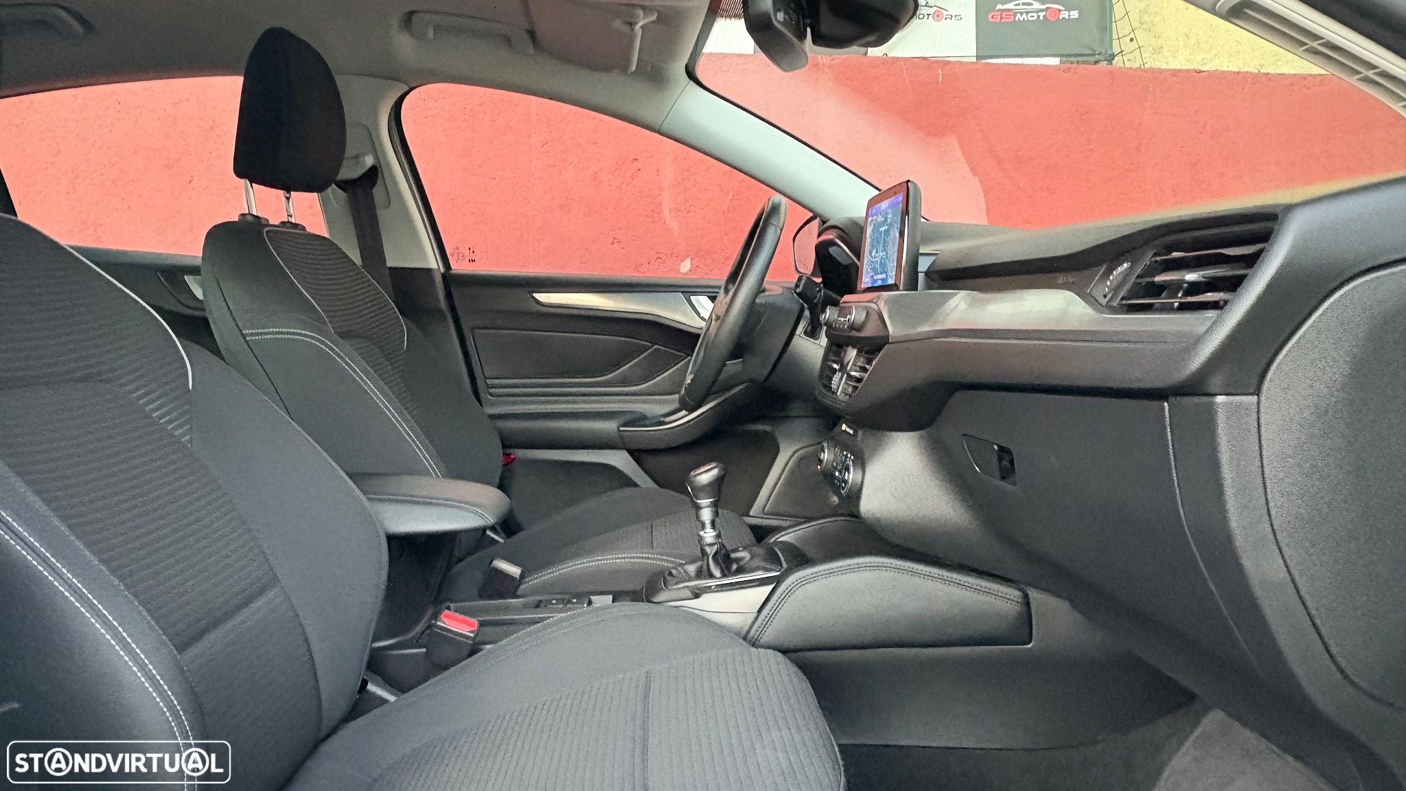 Ford Focus 1.5 TDCi EcoBlue ST-Line - 11