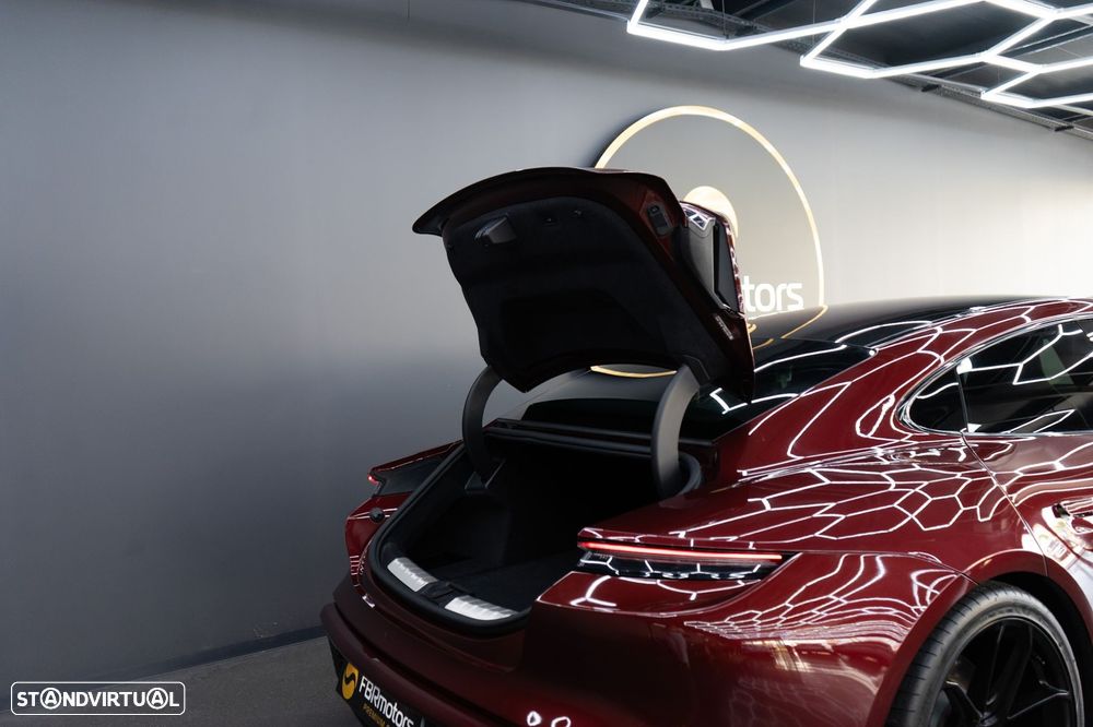 Porsche Taycan 4S - 19