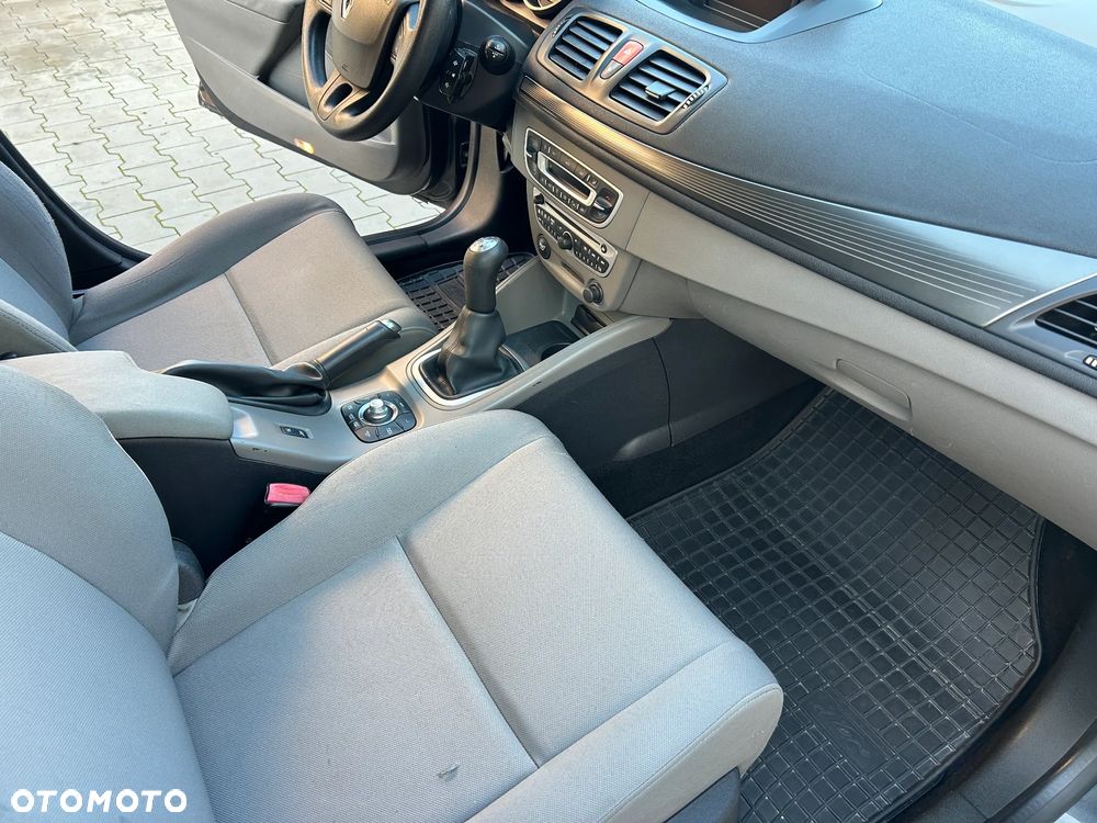 Renault Megane 1.5 dCi Expression - 12