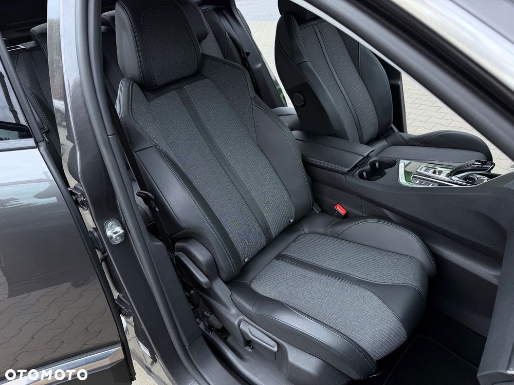 Peugeot 3008 BlueHDi 130 Stop & Start EAT8 Allure - 34
