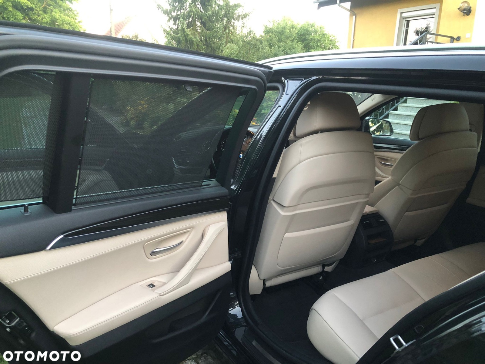 BMW Seria 5 525d xDrive - 11