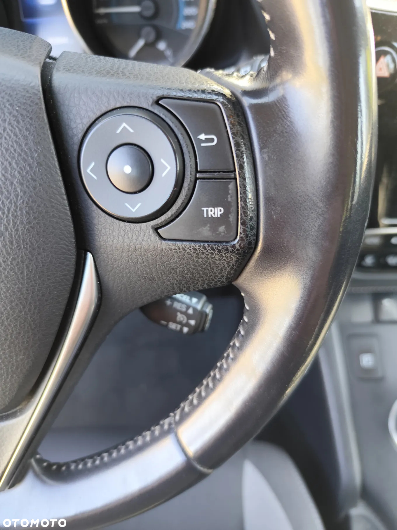 Toyota Auris 1.8 HSD Sol - 22