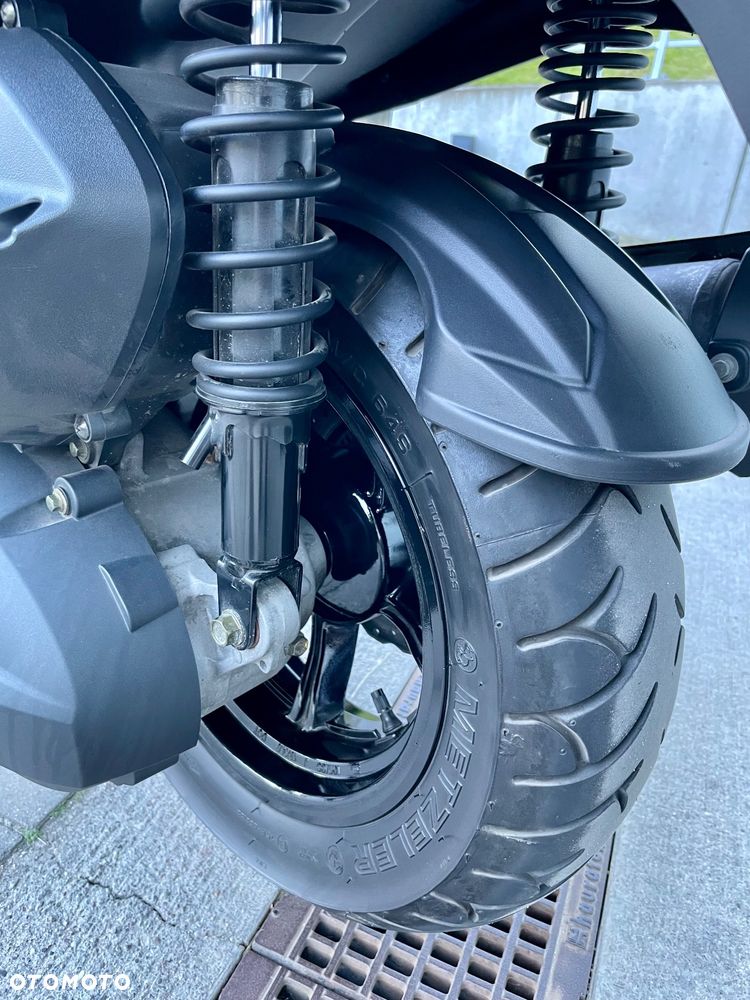 Kymco Downtown - 11
