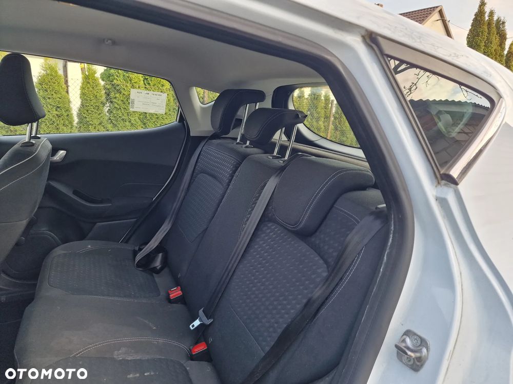 Ford Fiesta - 21
