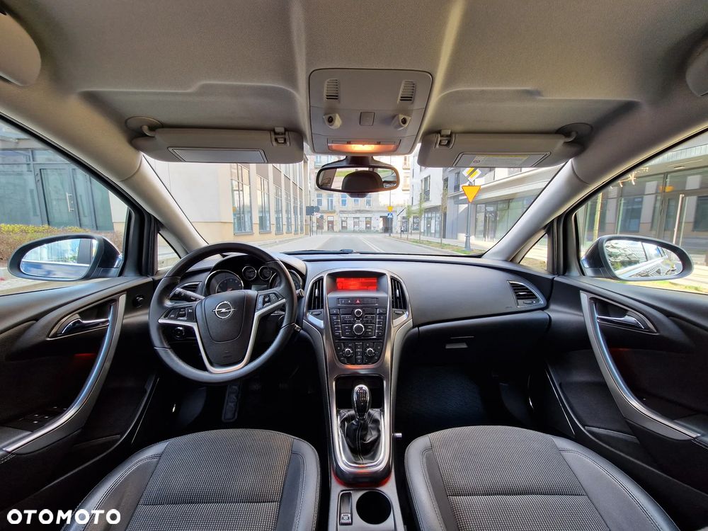 Opel Astra 1.4 T Cosmo EU6 - 18