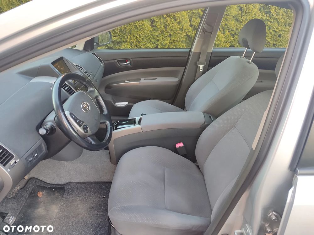 Toyota Prius - 24