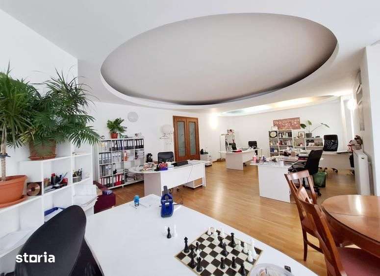 Apartament generos în cartierul Primăverii, București — fotografia 1
