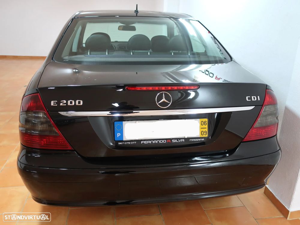 Mercedes-Benz E 200 CDi Classic - 8