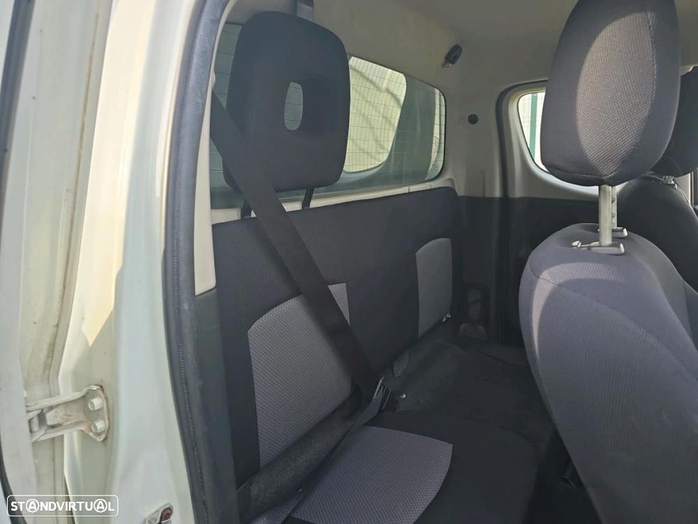 Mitsubishi L200 2.4 DI-D Club Invite 4WD c/IVA - 7