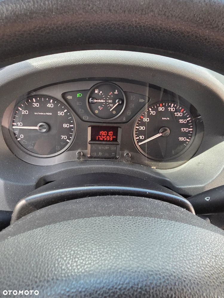 Peugeot Expert - 11