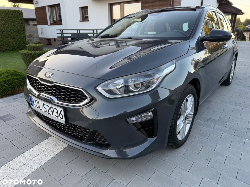 Kia Ceed - 9