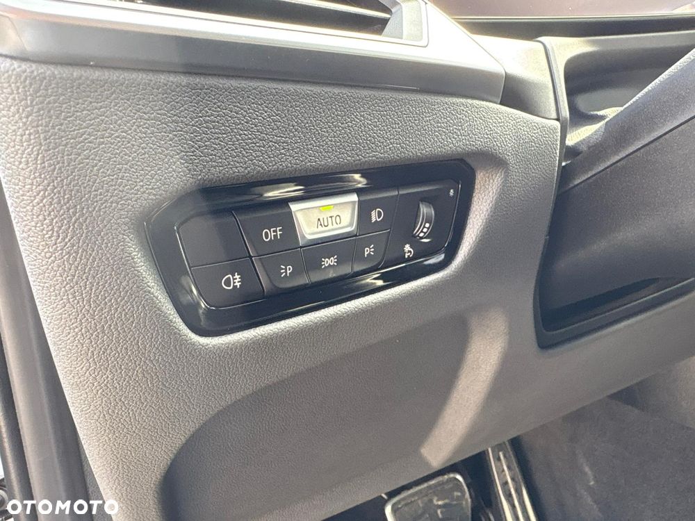 BMW Seria 3 320e M Sport sport - 14