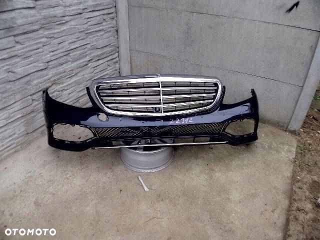 MERCEDES E-KLASA W213  GRILL ZDERZAK - 1