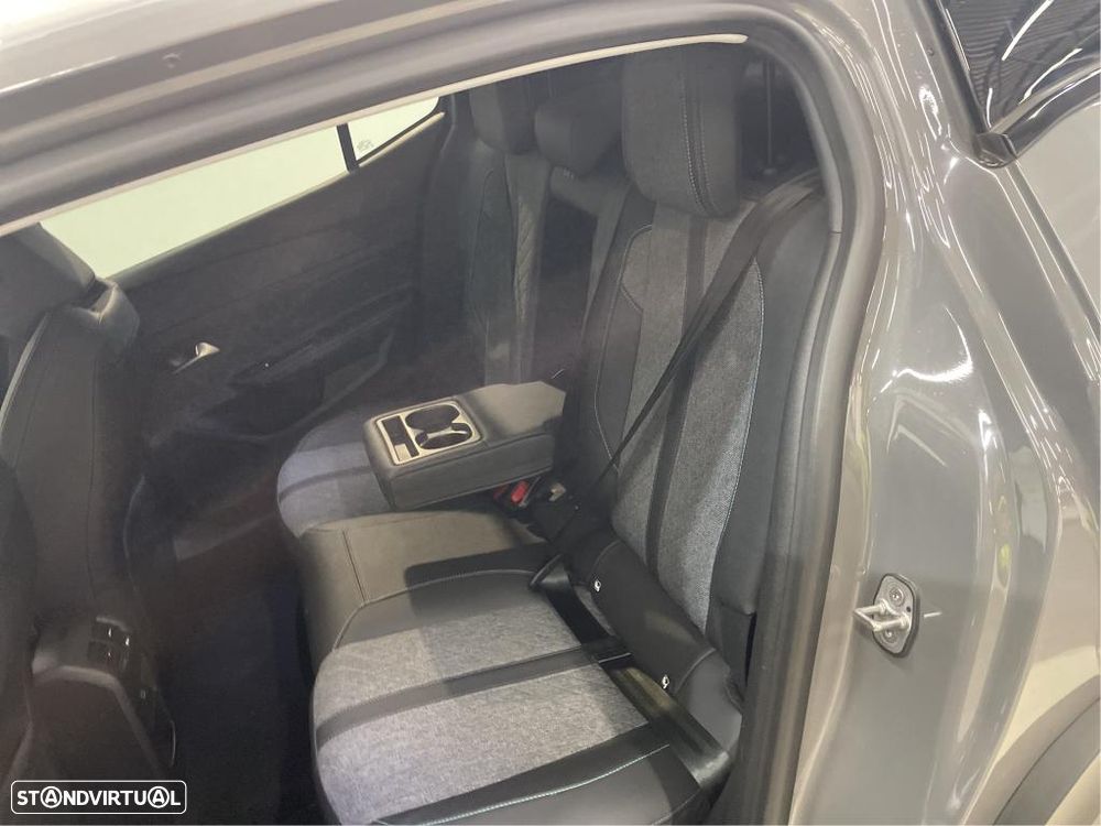 Peugeot 408 1.2 PureTech Allure EAT8 - 8
