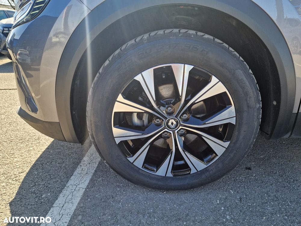 Renault Captur PHEV 160 Techno - 10