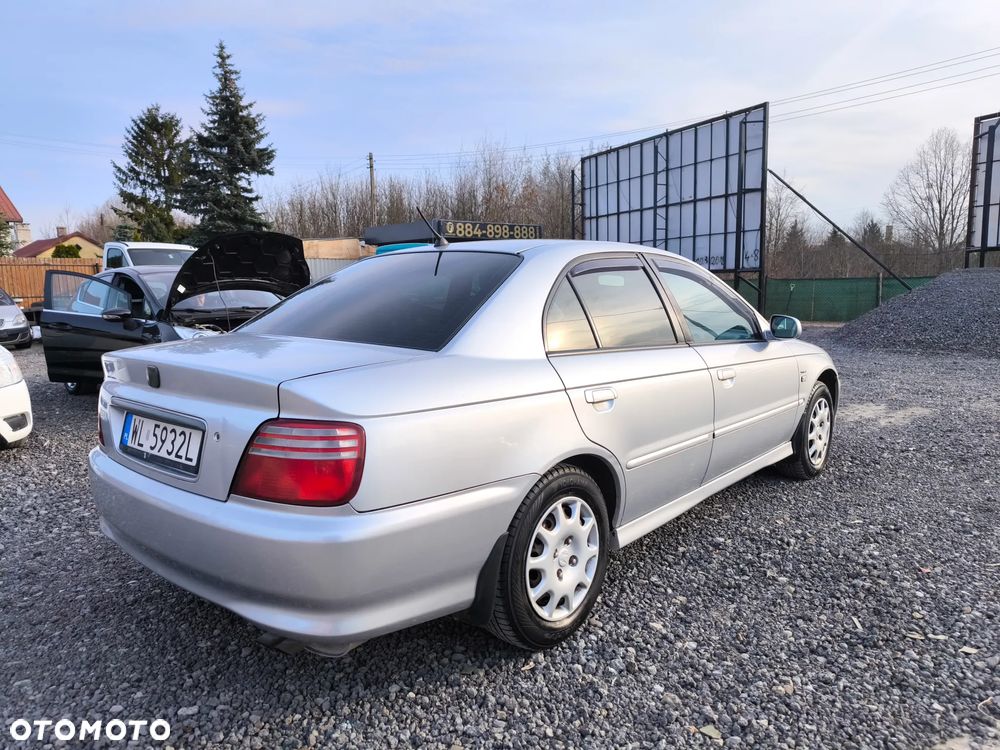 Honda Accord 1.8i ES - 8