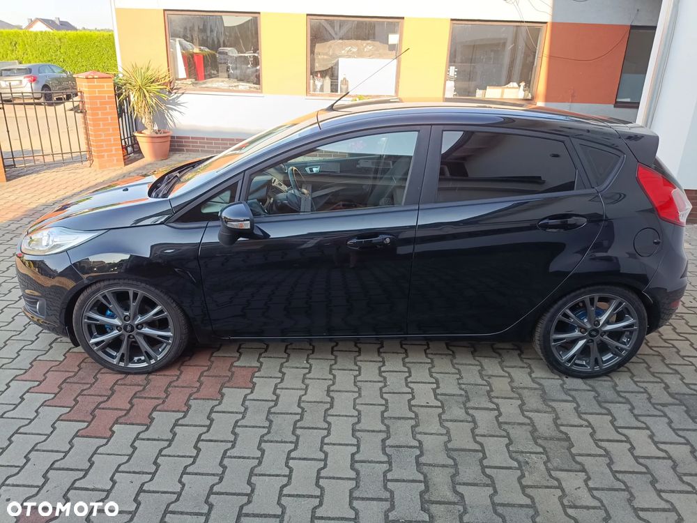 Ford Fiesta - 2