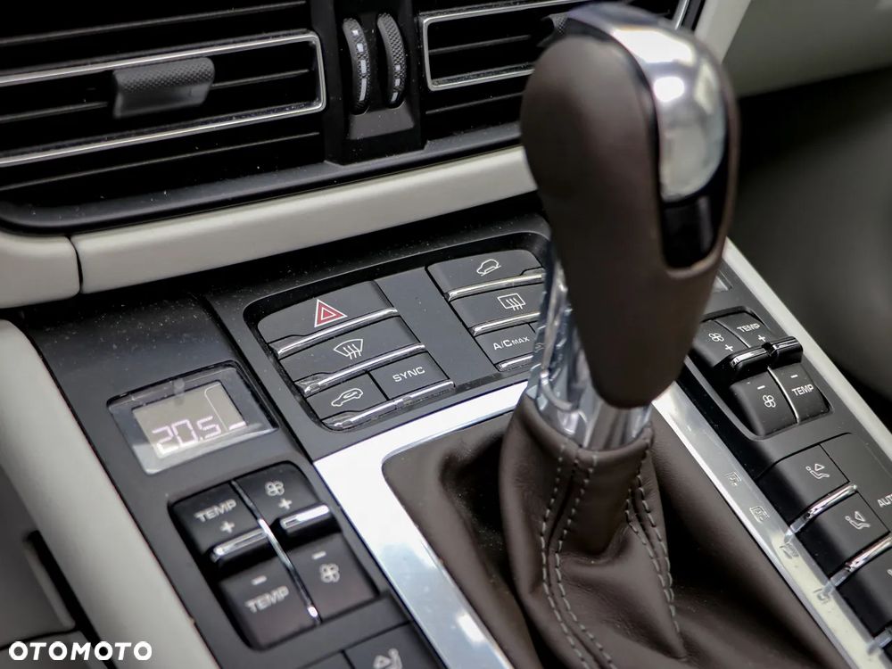 Porsche Macan S - 20