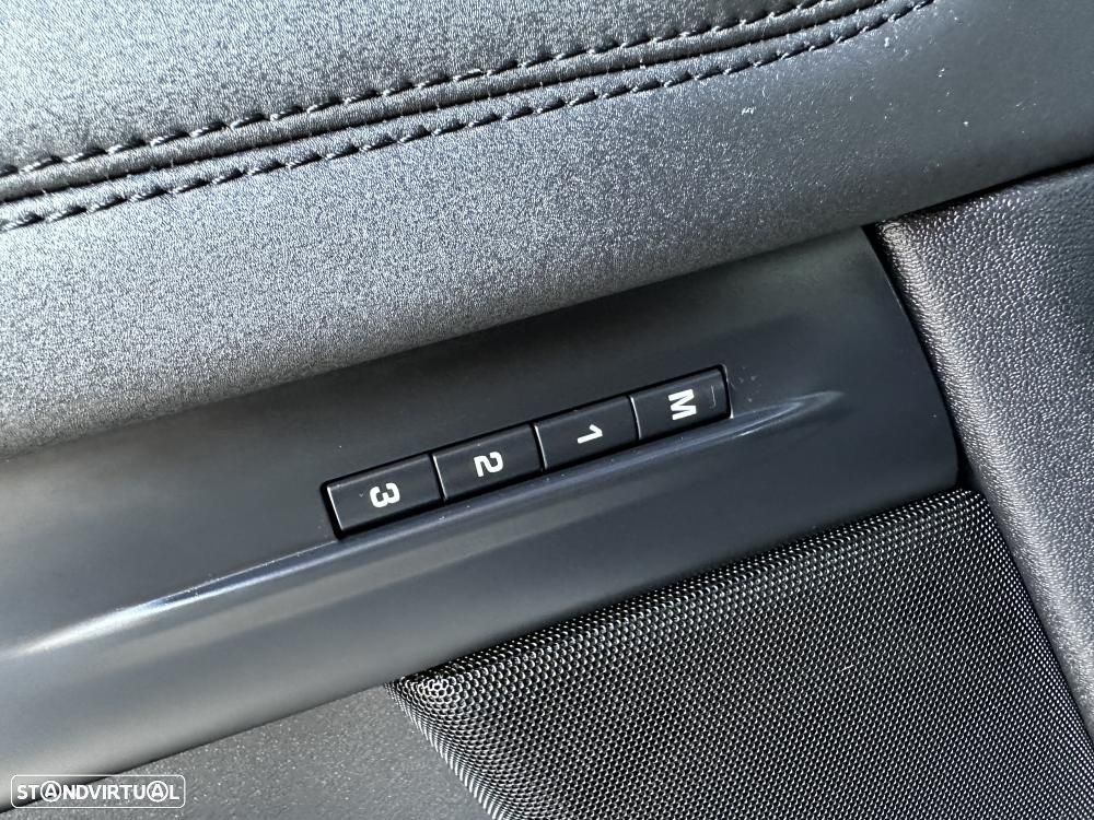 Land Rover Range Rover Evoque 1.5 P300e AWD R-Dynamic S Auto - 22