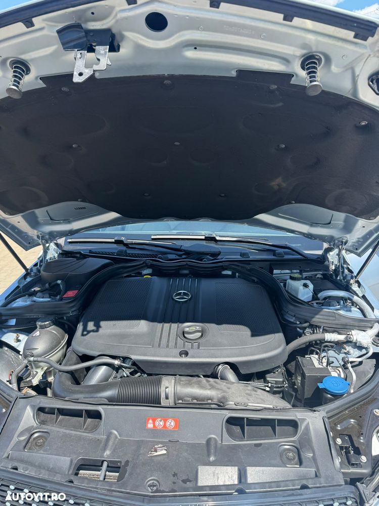 Mercedes-Benz C - 6