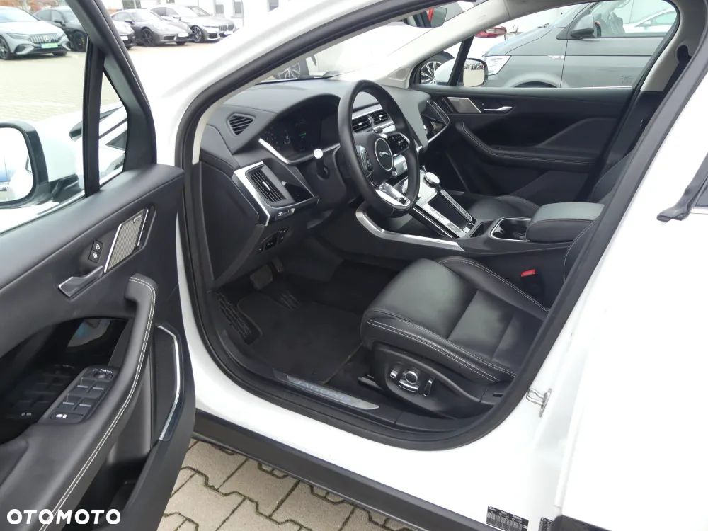 Jaguar I-Pace - 5