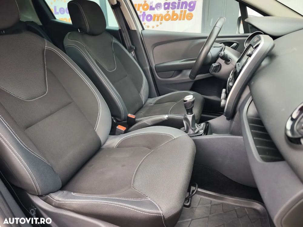 Renault Clio - 17