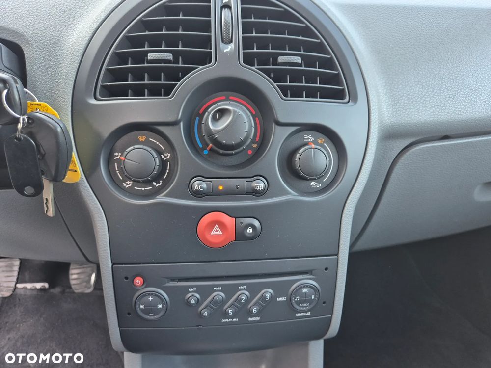 Renault Modus 1.2 16V Yahoo - 38