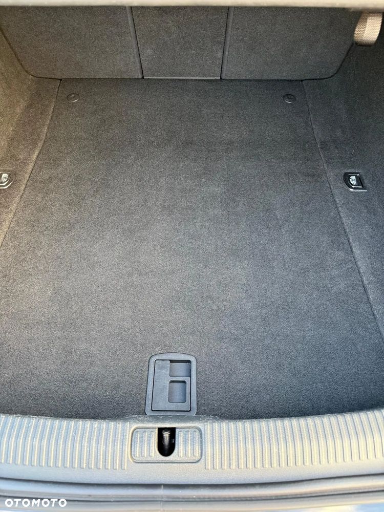 Audi A4 Avant 2.0 TDI S tronic - 19