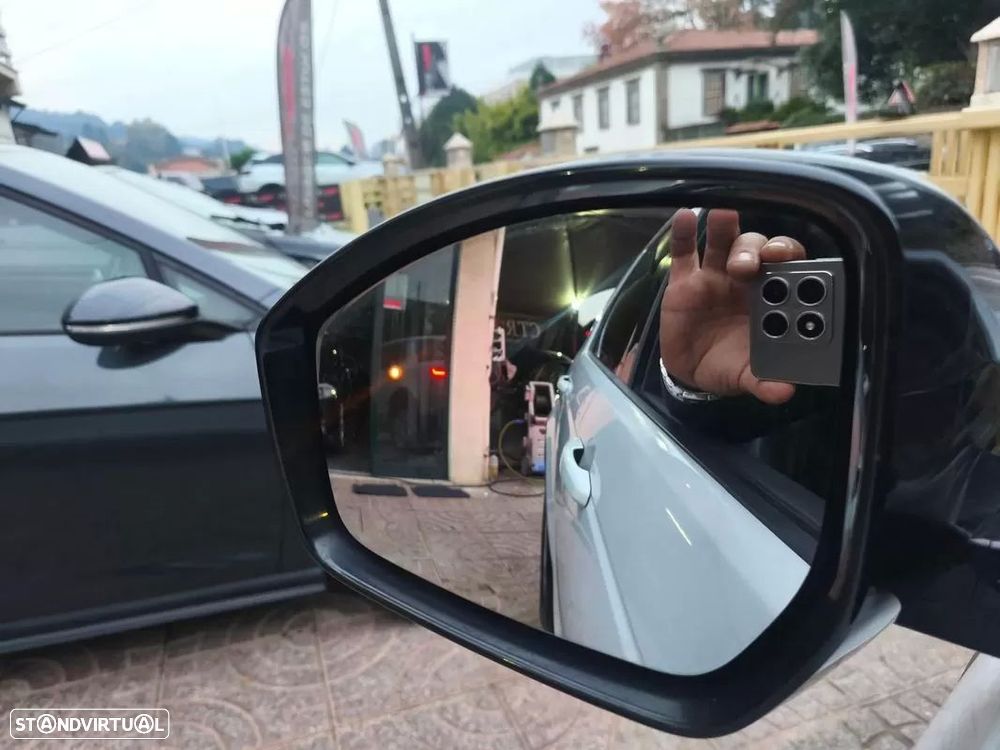 Land Rover Discovery Sport TD4 HSE Luxury - 14