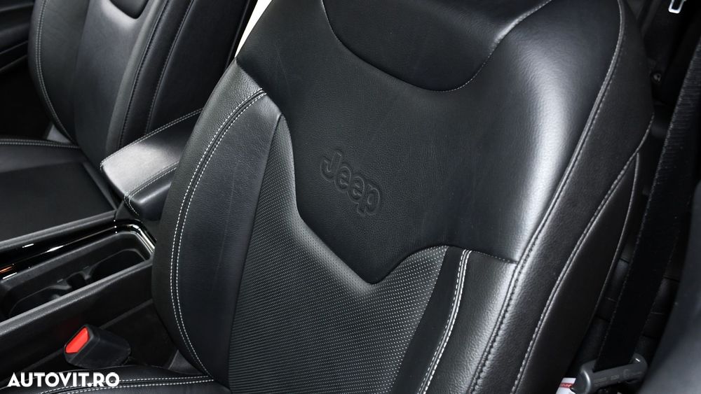 Jeep Compass 1.3 T-GDI 4xe PLUG-IN HYBRID Automatik S - 14