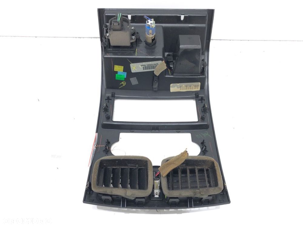 KRATKA NAWIEWU PRZÓD  DODGE DAKOTA 2003 - 2022 3.7 157 kW [213 KM] benzyna 2003 - 2022 - 3