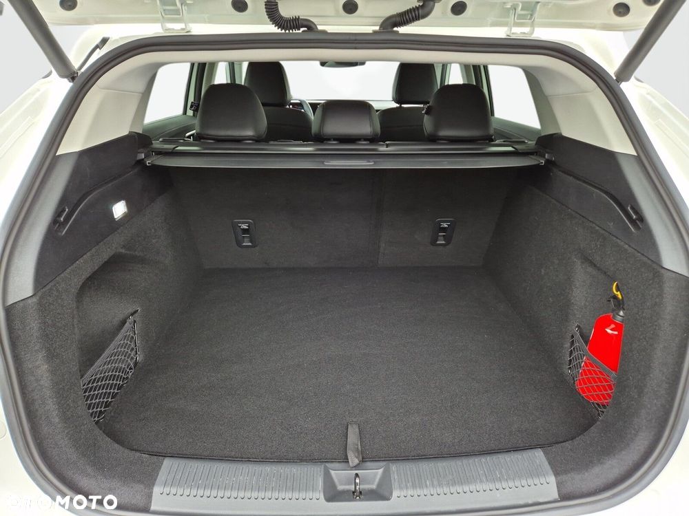 MG HS 1.5 T-GDI Exclusive DCT - 32