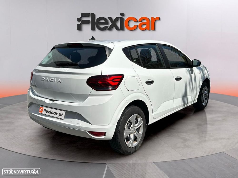Dacia Sandero - 6