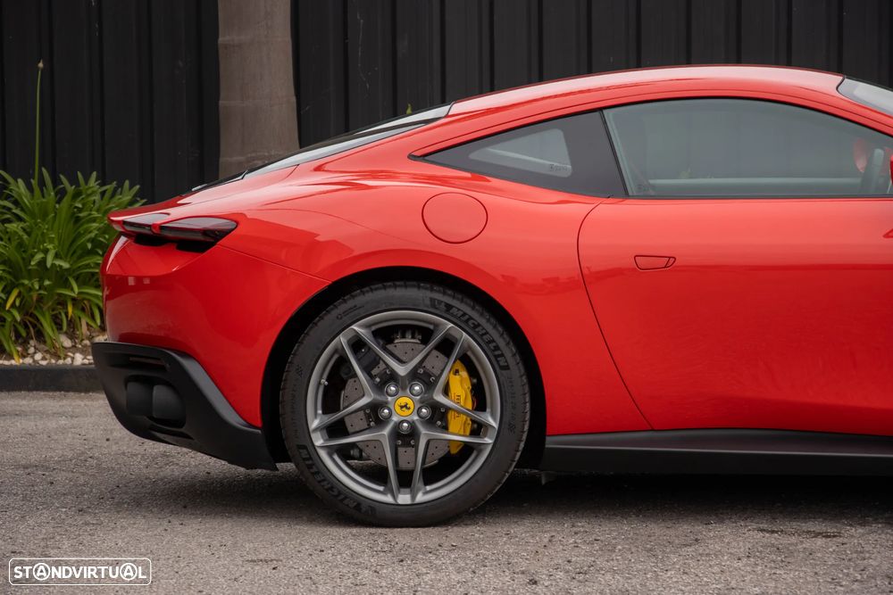 Ferrari Roma 3.9 Twin-Turbo V8 - 28