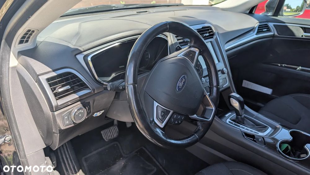 Ford Mondeo 2.0 TDCi STart-Stopp PowerShift-Aut Titanium - 4