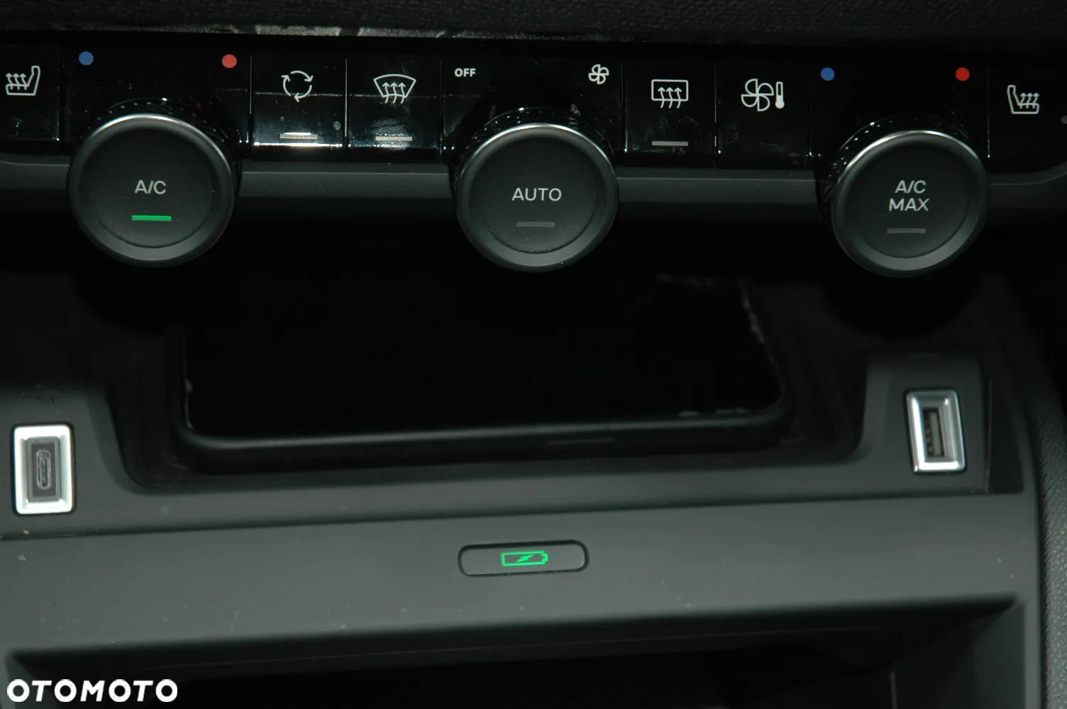 Citroën C4 1.2 PureTech Max S&S EAT8 - 16