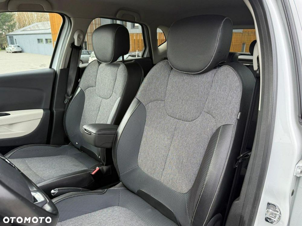 Renault Captur 1.2 Energy TCe XMOD - 23