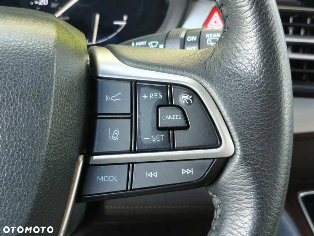 Toyota Sienna - 17